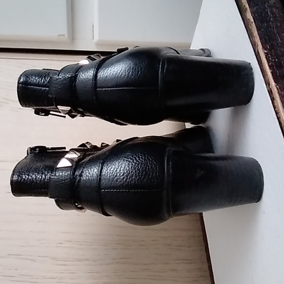 GUESS Ankle Boots sz 8,5 - Picture 2 of 6